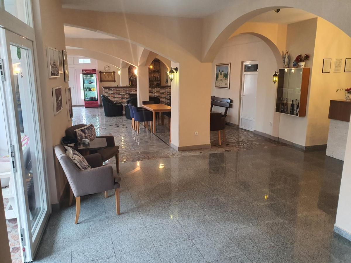 Hotel Barbaric Međugorje Zewnętrze zdjęcie
